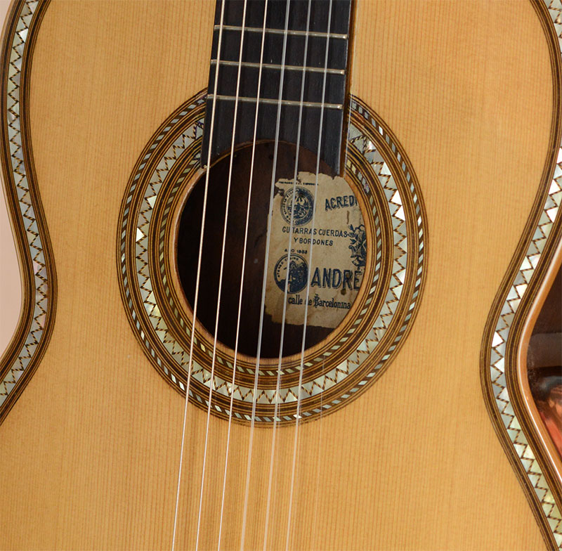 Agustin Barrios Guitar, Bellucci Collection