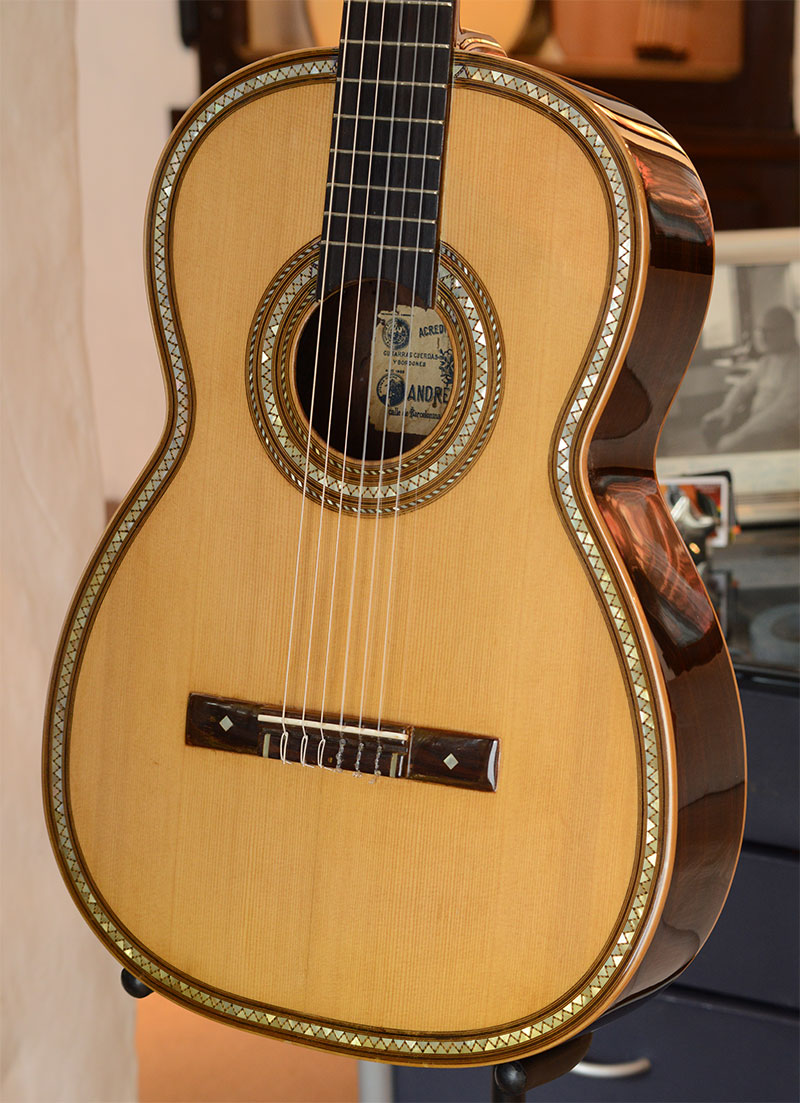 Agustin Barrios Guitar, Bellucci collection